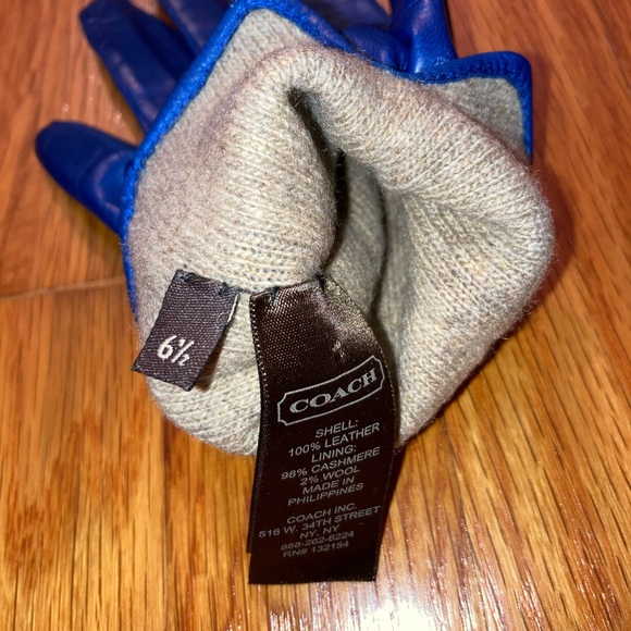 Royal blue Coach leather and cashmere gloves - Picture 4 of 4